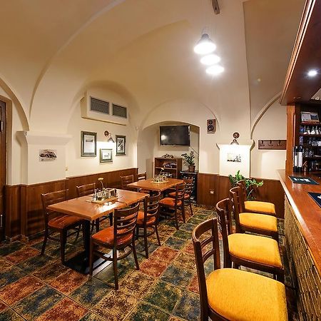 Restaurace A Penzion U Palecku Skuteč Eksteriør bilde